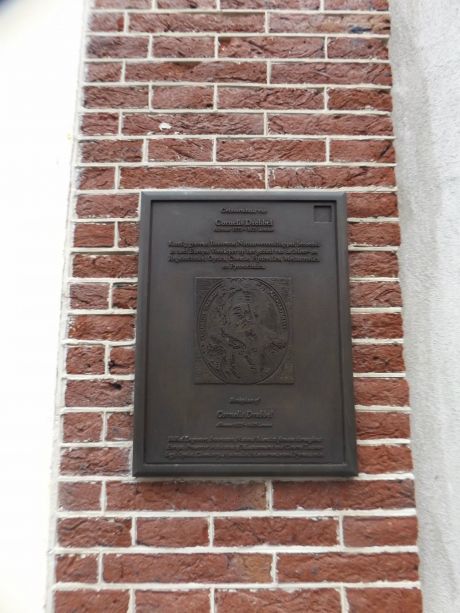 Plaquette Cornelis Drebbel geboortehuis